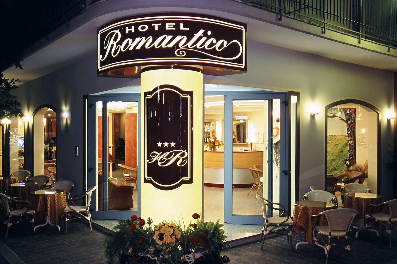Hotel Romantico Gabicce Mare Exterior photo